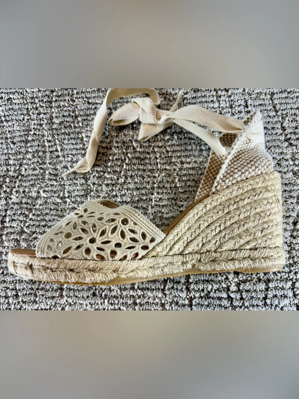NEW Maypol Women’s Size 10 Beige Lace-Up Crochet Espadrille Wedge Sandals